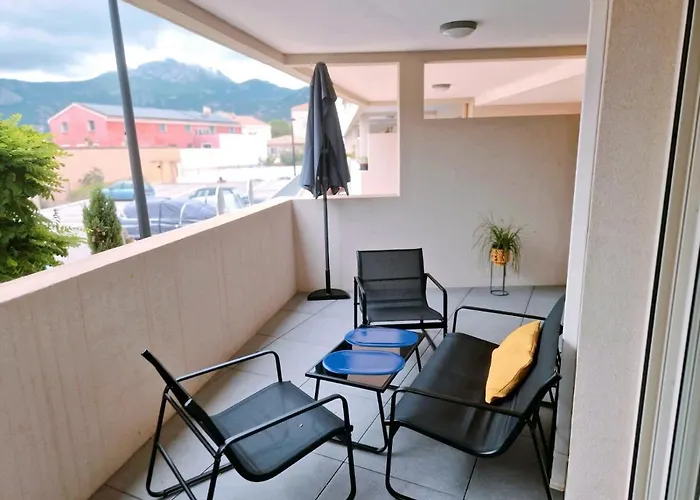 Appartement Deux Pieces A Calvi